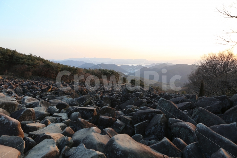 주말,절,만어사,돌밭,돌산,사찰,배경화면,경치,경관,데일리,자연,풍경,nature,landscape,rubble,파편