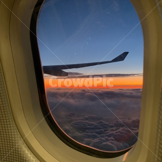비행기,비행,airplane,항공,여행,travel,trip,tour,tourist,구름,cloud,노을,sunset,창문,window