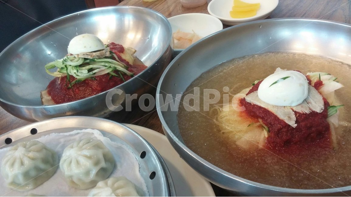 냉면,랭면,평양냉면,비빔냉면,물냉면,음식,북한,음식,식재료,요리,food,cook,meal,dishes,food reserves,면류,면요리,noodles,한식,한국음식,한국요리,korean food,korean dishes,korean meal,korean cook