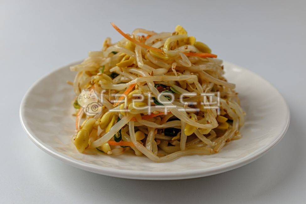 콩나물,나물,콩나물무침,무침,채소,야채,채식,날것,양념,음식,식사,식품,식료품,재료,식재료,음식재료,클로즈업,고소한,한국음식,한국문화,음식,식재료,요리,food,cook,meal,dishes,food reserves