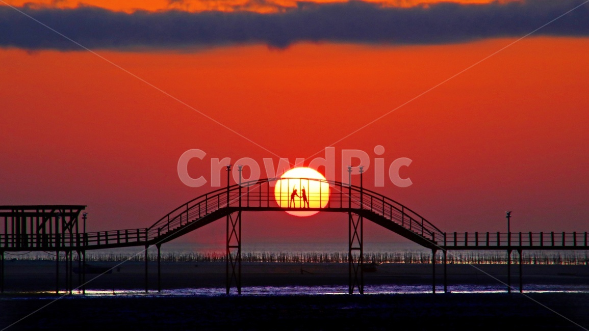 전남,신안,증도,짱둥어다리,증도일몰,사랑,여성,남성,outdoors,옥외,nature,자연,bridge,다리,sky,하늘,sunset,일몰,dusk,황혼,redsky,붉은하늘