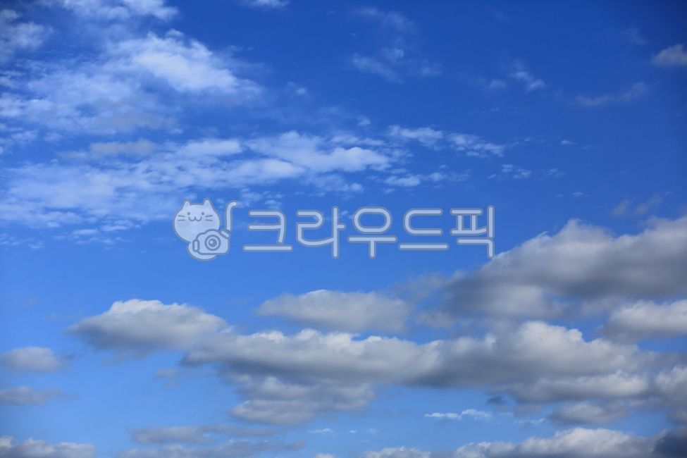 bluesky,azure sky,cloud,azuresky,sight,weather,season,sunny,sky,skyblue,fluffy clouds,whitecloud,background,blue sky,skybackground,clouds,scenery,cumulonimbus,summer,cumulus,Clear weather,nature,white clouds,visiblelight,outdoor,fluffyclouds,firmament,sun