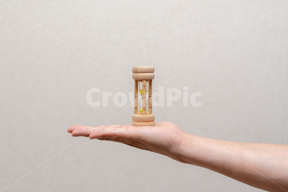 symbol,thought,idea,concept,objects,life,hour,hourglass,limit,flan,plan,day,Incomplete,business,finite,tree,clock,check,schedule,vintage,background,time,object