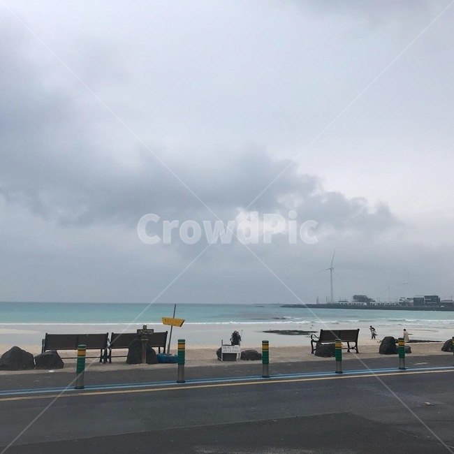 제주도,제주바다,월정리,해수욕장,하늘,구름,바다,도로,벤치