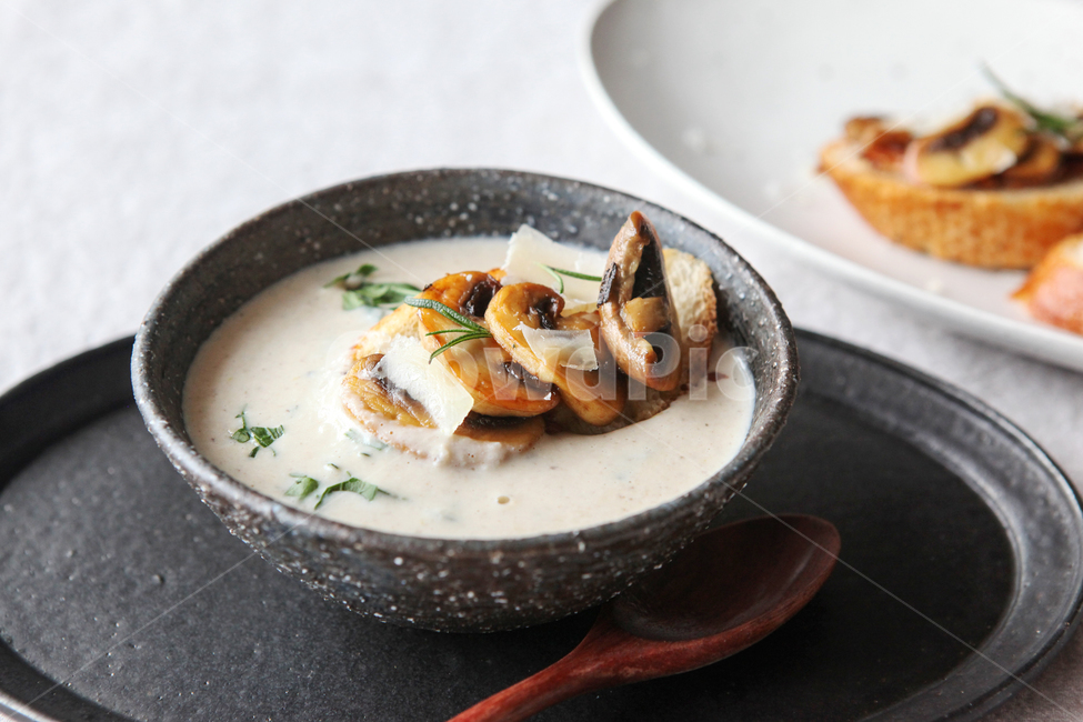 바게트,버섯,치즈,스프,수프,디저트,요리,서양음식,음식,식재료,요리,food,cook,meal,dishes,food reserves,양식,서양음식,서양요리,western food,western dishes,western meal,western cook