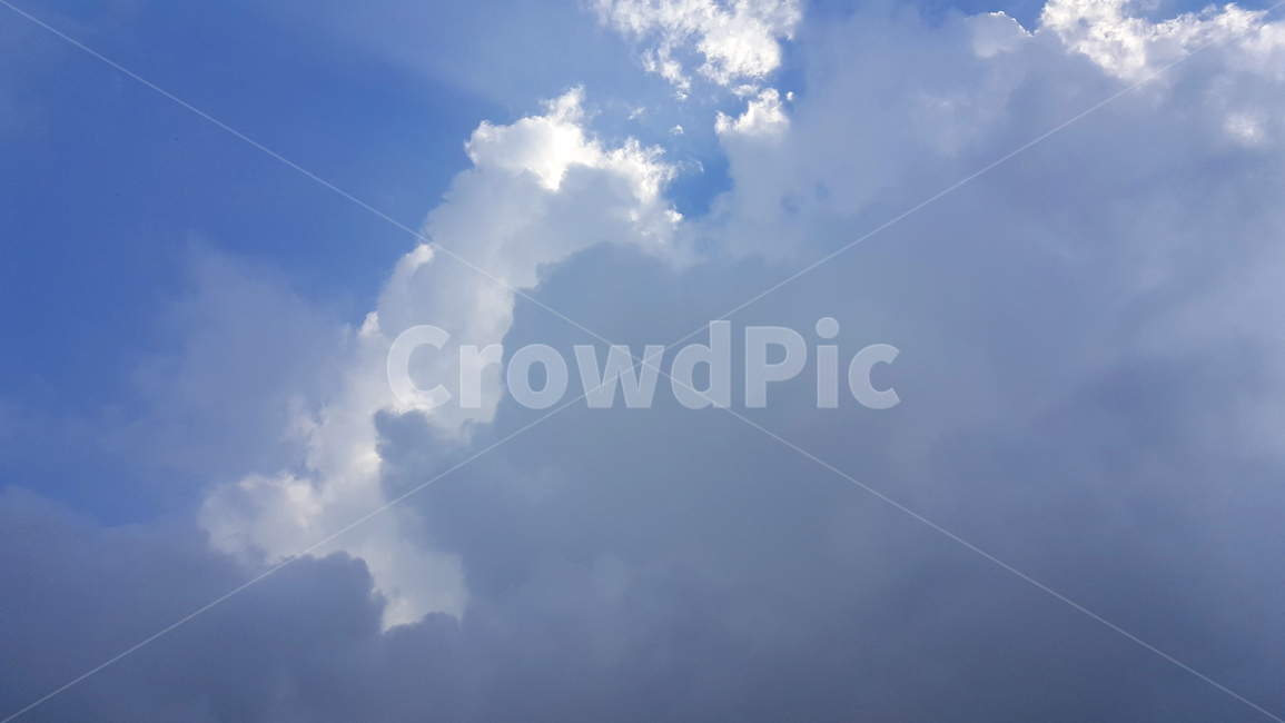 구름,하늘,조각구름,특이한구름,지진운,푸른하늘,맑은날,낮,화창한,여름,봄,clouds,sky,sculptureclouds,unusualclouds,earthquakeluck,bluesky,clearday,daytime,sunny,summer,spring,자연,풍경,nature,landscape,outdoors,옥외