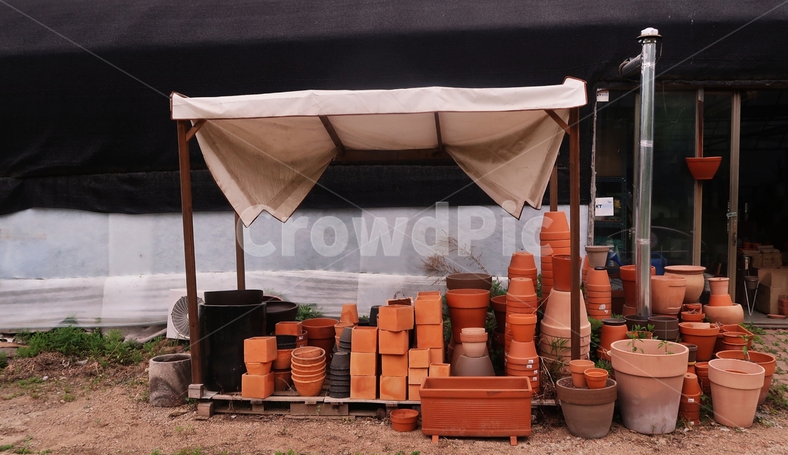 화분,토분,토기,화병,주황색,브라운,천막,비닐하우스,주황,갈색,flowerpot,clay,pot,background,gardening,pots,ceramic,closeup,terracotta,vintage,claypotting,flowerpots,clayflowerpot,vase,테라코타,클레이,도자기,세라믹,빈티지,가드닝