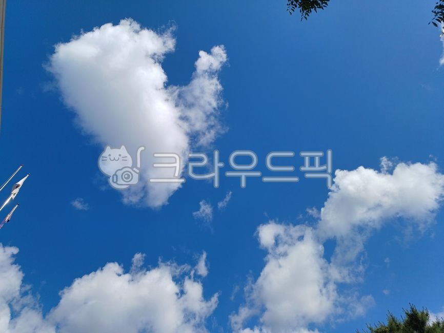 cloud,blue sky,blue,weather,clouds,summer sky