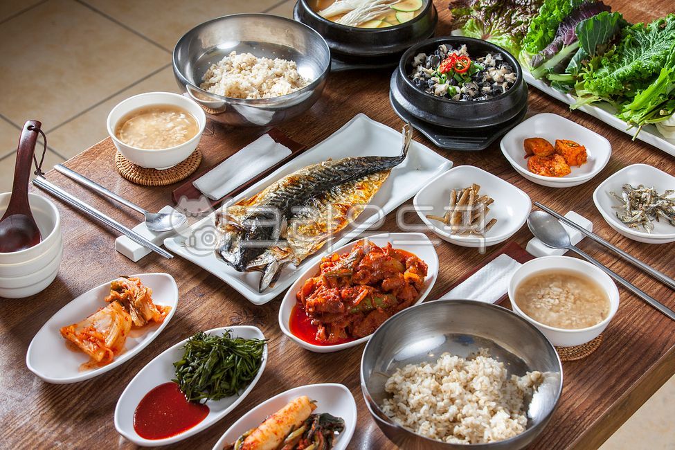 food,우렁이,우렁이정식,쌈밥,쌈밥정식,생선구이,생선구이정식,고등어구이,고등어,생선,제육정식,제육볶음,제육볶음정식,보리밥정식,우렁된장,논우렁이,국내산우렁이,누룽지,누룽지밥,누룽밥,보리,음식,가정식백반,백반,식사,한식,한식메뉴,한식요리,한정식,상차림,웰빙음식,웰빙,건강,식당,식재료,식자재,고등어구이백반,제육백반,제육볶음백반,보리쌈밥,한국음식,전통음식,전통요리,한국인밥상,한국밥상,밥상,된장찌게,된장찌게백반,음식점,한식전문,한정식전문,물고기,돼지고기,고추장불고기,고추장돼지고기,고추장양념구이,먹방,우렁이쌈밥,우렁이된장찌게,우렁이백반,보리밥,자연산우렁이,음식,식재료,요리,food,cook,meal,dishes,food reserves