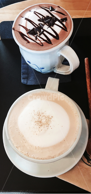 초콜릿라떼,카페라떼,라떼,겨울음료,커피,음료,도기류,drink