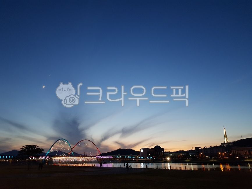 sky,night view,light,night,bridge,Daejeon,lighting,Hanbit Tower,expo,building,architecture
