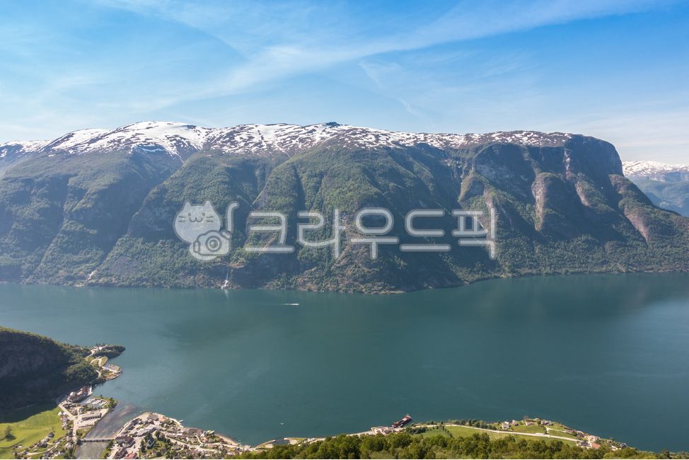 mountainrange,nature,mountain range,slope,fiord,fjord,mountain,outdoors,Norway,norway