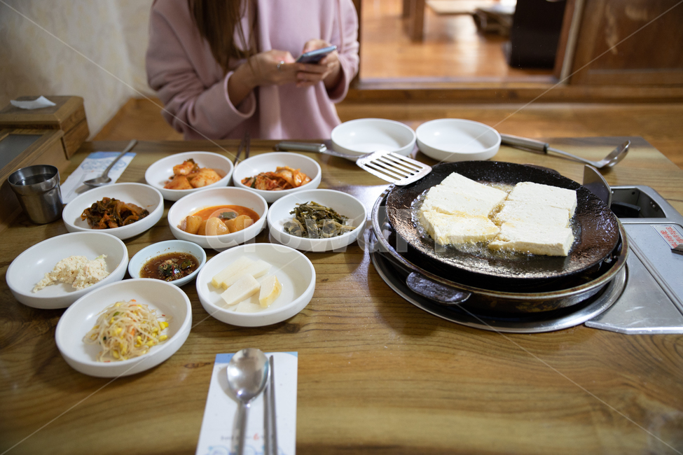 두부,고향,음식,두부부침,전통음식,고향음식,고향집,한국음식,푸드,맛집,반찬,두부전골,전골,음식,식재료,요리,food,cook,meal,dishes,food reserves,한식,한국음식,한국요리,korean food,korean dishes,korean meal,korean cook