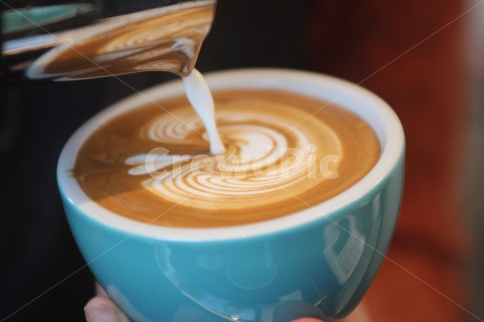 커피,라떼,라떼아트,카페,바리스타,카페라떼,하트,머그잔,멈그컵,latte,coffee,cafe,latteart,art,예술,감성,디자인,design,커피,카페,coffee,cafe