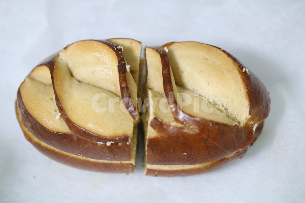 빵,디저트,음식,브렛첼,프레첼,버터,컬러,브라운,노란색,bread,dessert,color,yellow,brown,빵,bread