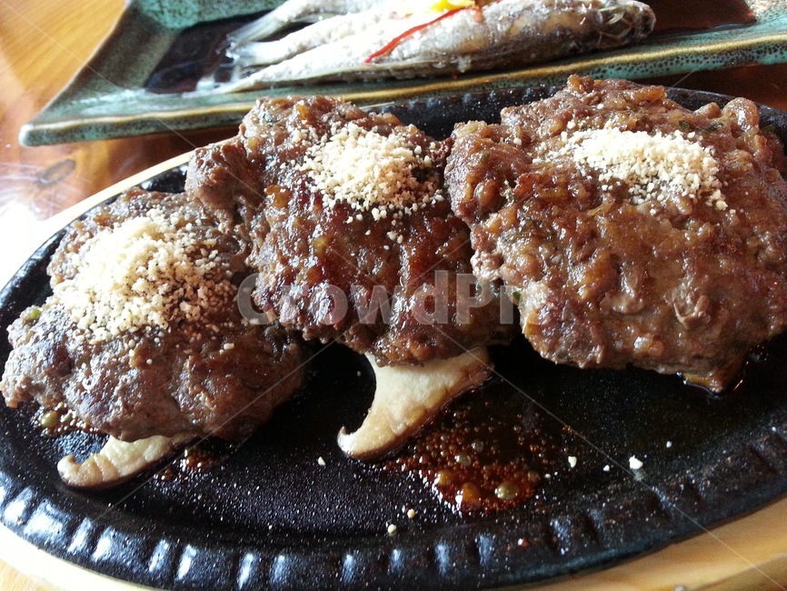 떡갈비,떡,갈비,밥,아침식사,점심식사,저녁식사