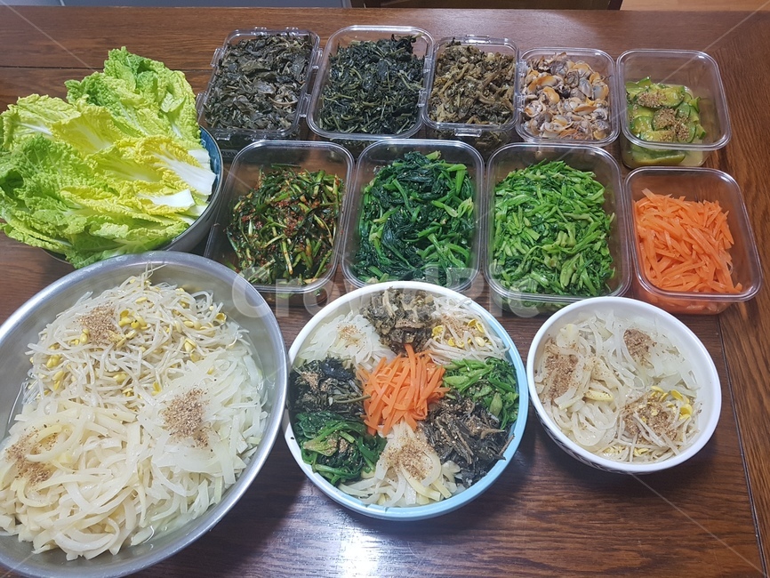 나물,밑반찬,채소,엄마반찬,식탁,음식,식재료,요리,food,cook,meal,dishes,food reserves,한식,한국음식,한국요리,korean food,korean dishes,korean meal,korean cook