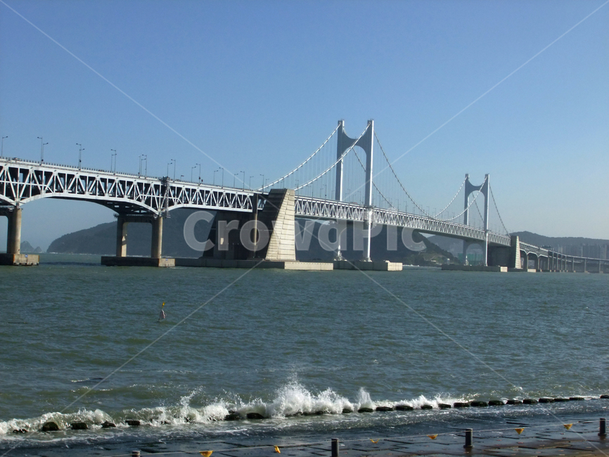 building,건물,bridge,다리,한국,부산,광안리,광안대교,바다,파도,해안도로,sea,busan,korea,gwanganbridge,largebridge