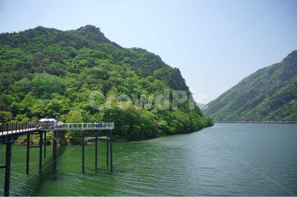 춘천,의암호,스카이워크,의암호스카이워크,skywalk,무섭다,자연,풍경,nature,landscape,한국자연풍경,한국자연경관,korea nature landscape,사람들,대중,군중,other people,crowd,water,물,land,땅,outdoors,옥외