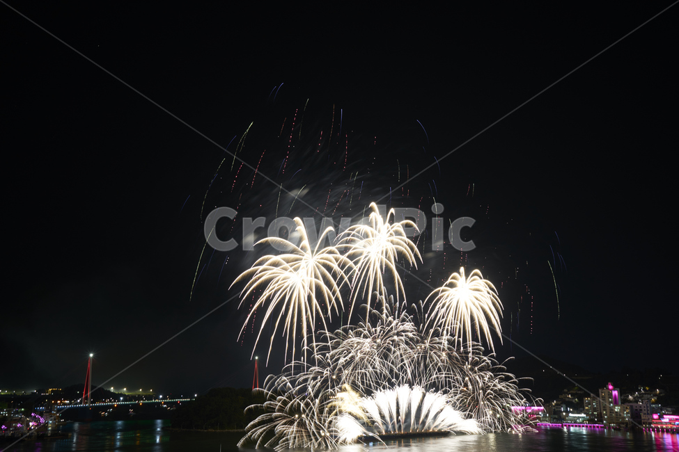 여수,밤바다,폭죽,불꽃축제,여수밤바다,야경,밤,풍경,nightscape,night,landscape,축제,행사,festival,carnival,event,nature,자연,outdoors,옥외
