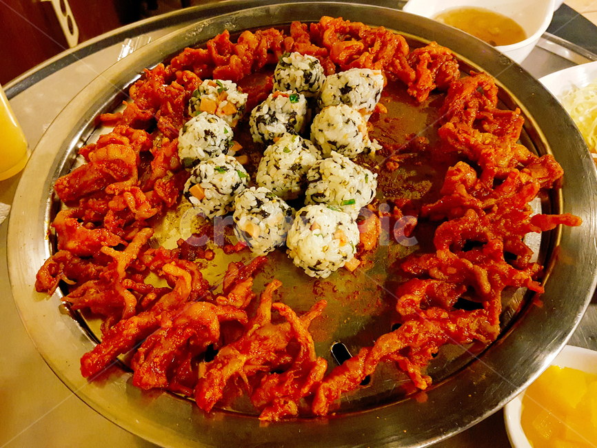 닭발,구이닭발,주먹밥,매운닭발,음식,매운음식,핫,spicy,koranfood,한국음식,빨간,음식,식재료,요리,food,cook,meal,dishes,food reserves