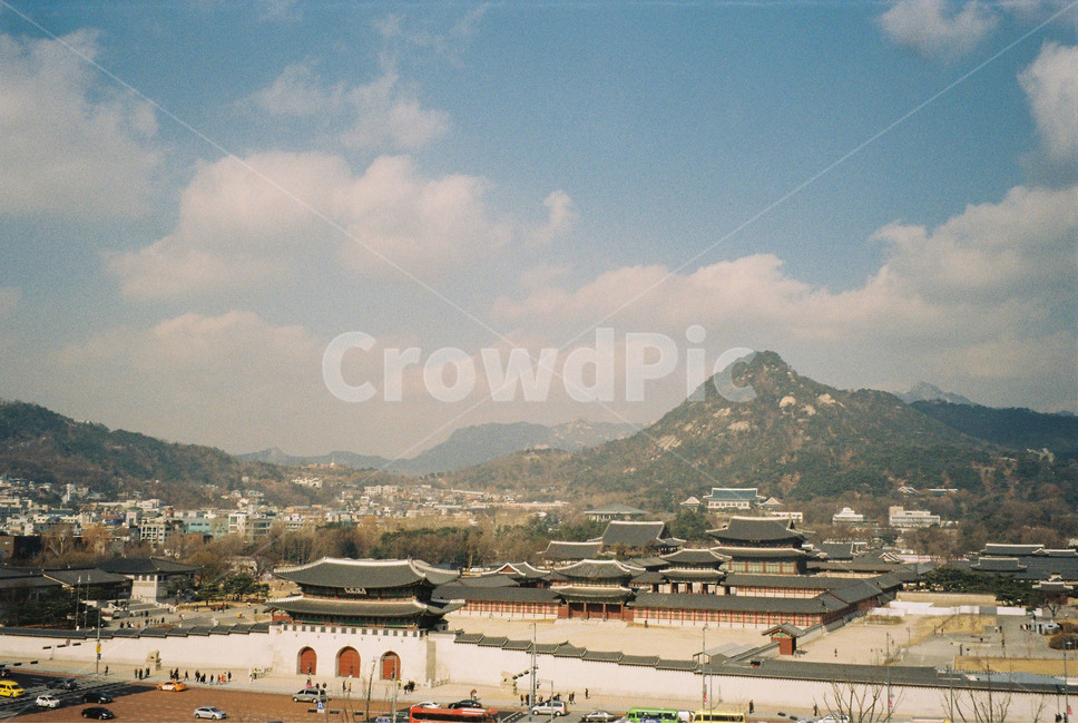 서울,시내,경복궁,필름,필카,가로뷰,고궁,경치,전경,옥외,하늘,구름,자연,풍경,파노라마,nature,outdoors,landscape,scenery,sky,랜드마크,landmark,tourist attraction,한국랜드마크,한국관광지,한국명소,korea landmark,korea tourist attraction