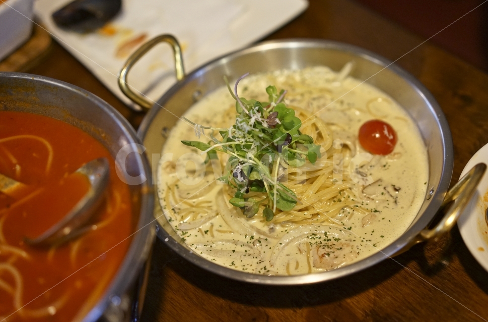 파스타,스파게티,이태리,이탈리안,음식,푸드,면,먹방,데이트,크림,식사,먹부림,음식,식재료,요리,food,cook,meal,dishes,food reserves,양식,서양음식,서양요리,western food,western dishes,western meal,western cook