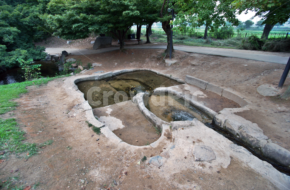입수구,안압지,경주,동궁과월지,신라,유적지,물공급,석조,과학,자연,풍경,nature,landscape,flagstone,판석