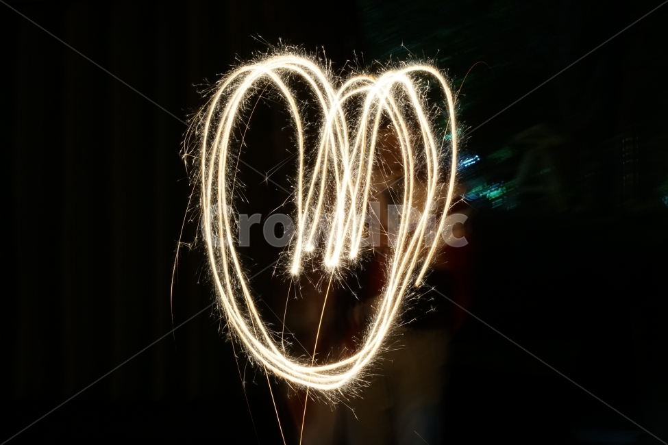 하트,불꽃놀이,heart,사랑,불빛,장노출,야경,야경,밤,풍경,nightscape,night,landscape,감정표현,기분,feeling,emotion,연출,컨셉,콘셉,direction,concept,nature,자연,outdoors,옥외