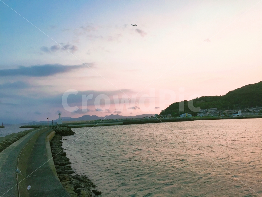 일본,후쿠오카,해외,바다사진,바닷가,노을,비행기,감성사진,여행사진,풍경사진,바다,등대,일본여행,등대,lighthouse,해외,외국,세계,foreign,oversea,world,nature,자연,land,땅,outdoors,옥외,water,물,shoreline,해안선,sea,ocean,대양