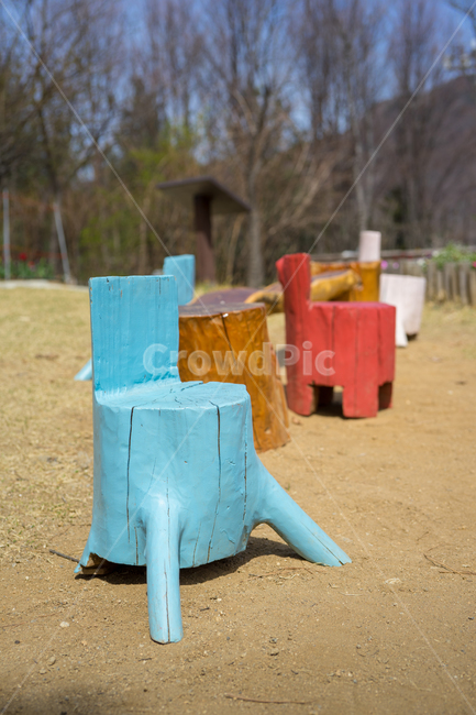 의자,나무의자,흙,휴식,공원,사물,물건,오브젝트,thing,object,matter