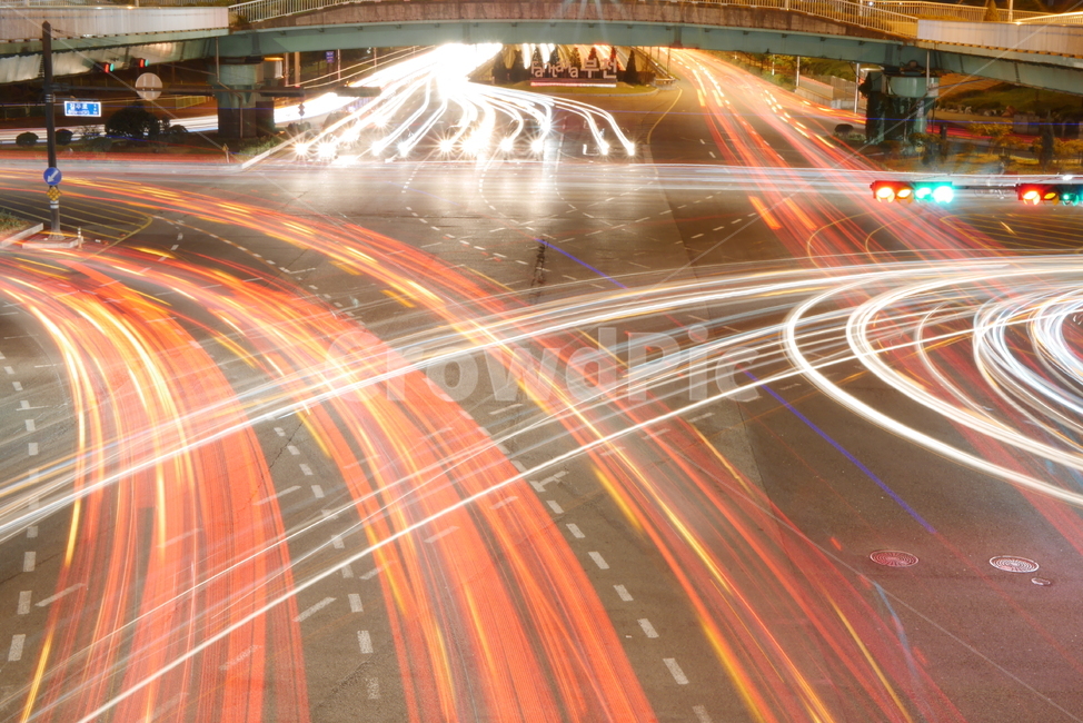 장노출,빛,빛줄기,야경,풍경,자동차,밤,night,사거리,도로,교통,교통수단,traffic,transportation