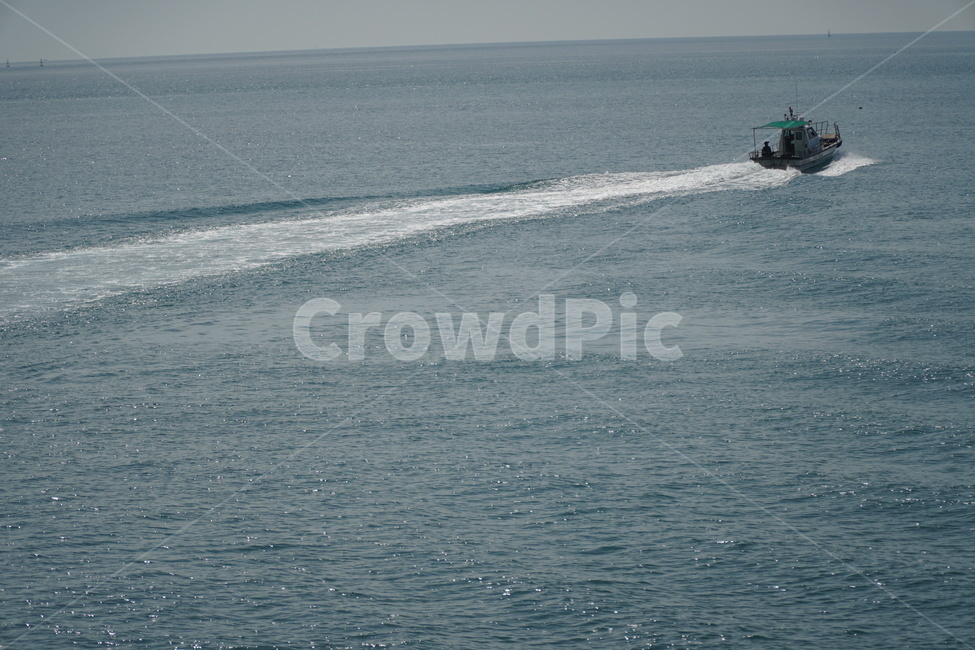 vehicle,교통,선박,boat,보트,고기잡이,출항,물결,물살,수평선