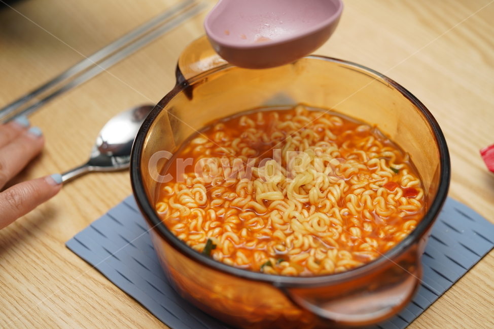 라면,음식,식사,인스턴트,먹거리,면요리,국물,noodle,간식,food,음식,식재료,요리,food,cook,meal,dishes,food reserves,면류,면요리,noodles