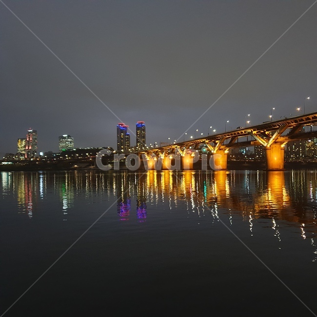 한강,한강야경,배경,감성,밤풍경,야경,밤,풍경,nightscape,night,landscape,도시,city,한국도시풍경,한국도시경관,korea cityscape,water,물,waterfront,워터 프론트,building,건물