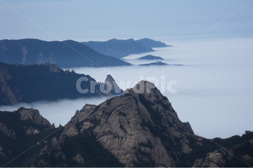 설악산,운해,바위,산,풍경,자연,풍경,nature,landscape,한국자연풍경,한국자연경관,korea nature landscape,mountain,mountain range,산맥,outdoors,옥외,peak,피크