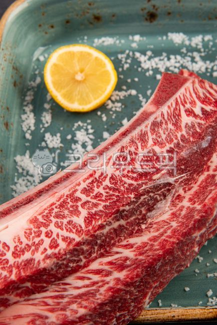 Ribs,prime rib,salt,lemon,marbling,Korean beef,barbecue,bbq,barbecue,protein,seasoning