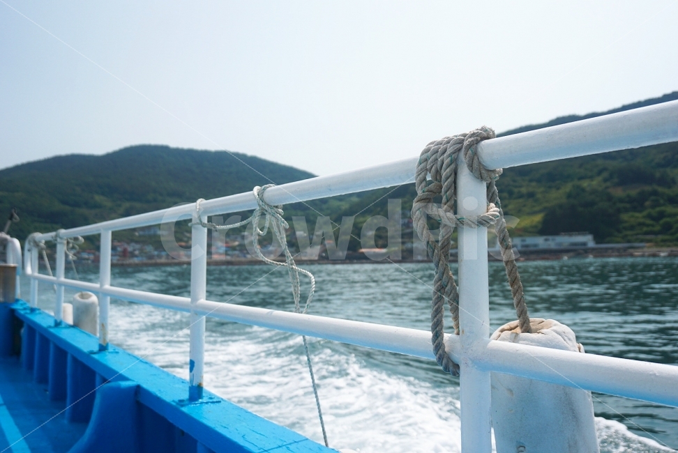 여행,travel,여행사진,국내여행,혼자여행,사진,배경사진,배경,이쁜사진,색감,색감좋은사진,풍경,풍경사진,통영,통영여행,섬,섬여행,배,배여행,바다,자연,풍경,nature,landscape,교통,교통수단,traffic,transportation,banister,난간,handrail,railing
