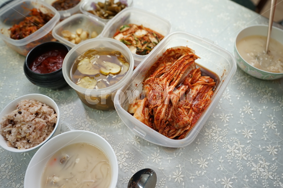 김치,한식,한국음식,한국,전통,집밥,반찬,고춧가루,매운맛,고추,빨강,red,식사,음식,식재료,요리,food,cook,meal,dishes,food reserves,한식,한국음식,한국요리,korean food,korean dishes,korean meal,korean cook