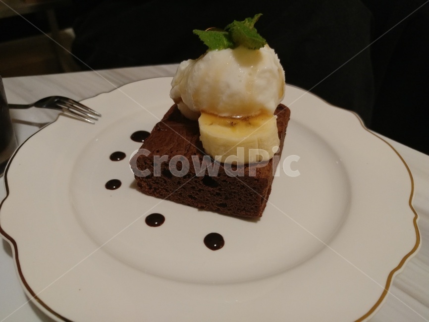 카페,브라우니,디저트,플레이팅,아이스크림,음식,식재료,요리,food,cook,meal,dishes,food reserves,디저트,간식,후식,dessert,snack