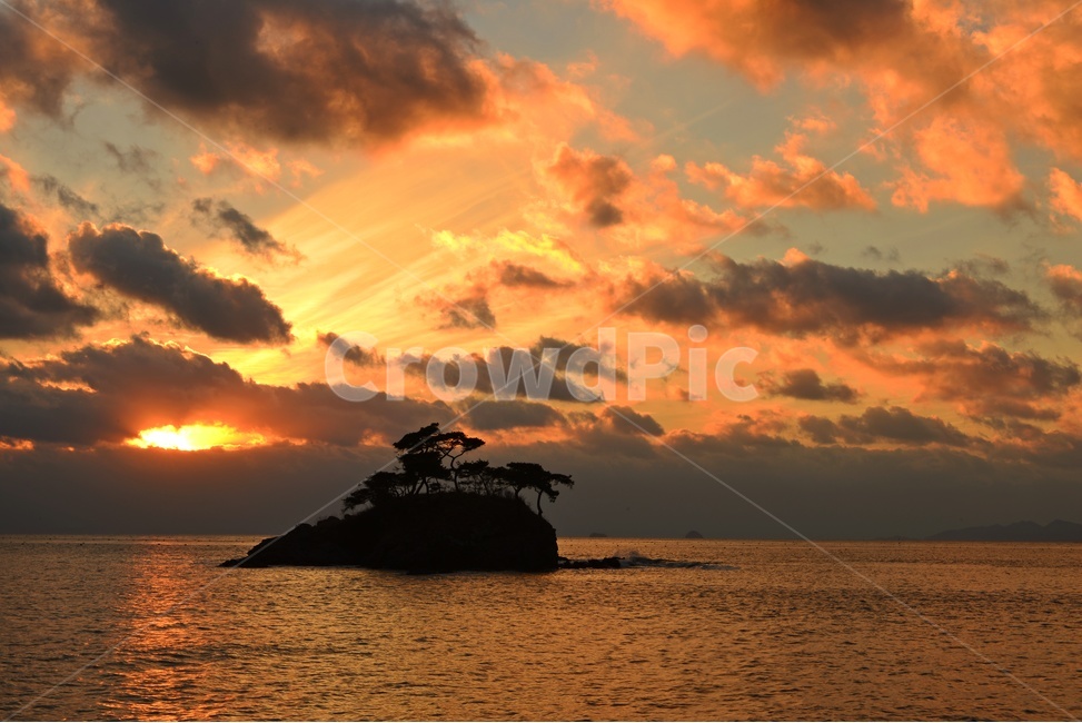 부안,솔섬,솔섬일몰,솔섬황혼,솔섬노을,솔섬해넘이,솔섬빛내림,nature,자연,outdoors,옥외,dusk,황혼,redsky,붉은하늘,sunset,일몰,sky,하늘,바다,해안,경치,경관,자연,풍경,nature,landscape,한국자연풍경,한국자연경관,korea nature landscape