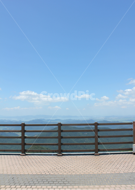 하늘,구름,파란하늘,파란색,블루,파랑,맑은,맑은하늘,맑은날,뭉게구름,난간,나무난간,산,보도블럭,블럭,바닥,전망대,먼산,두륜산,전라남도,한국