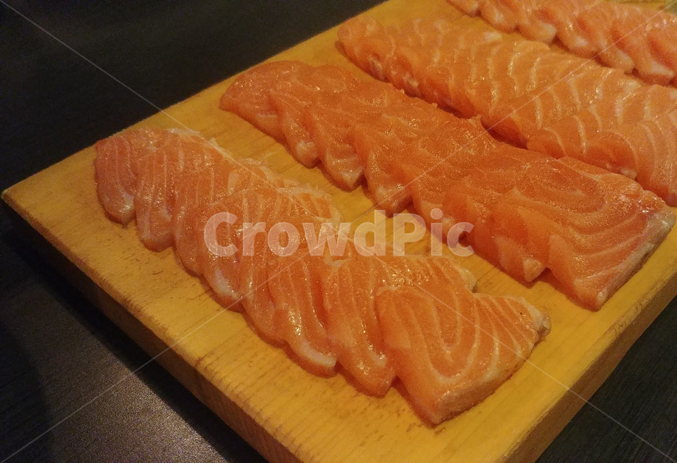 연어회,연어,회,수산물,도마