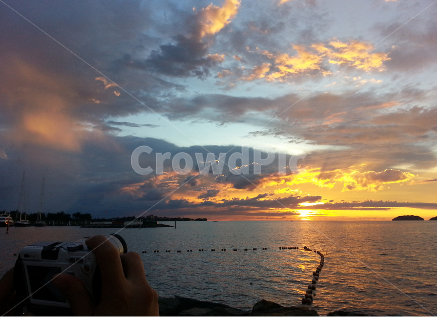 노을,사진찍기,예쁜하늘,구름,바다,경치,ocean,sunset,nature,sea,자연,scenery,beautiful,아름다운,clouds,floatingship,떠다니는배,석양,takingphoto