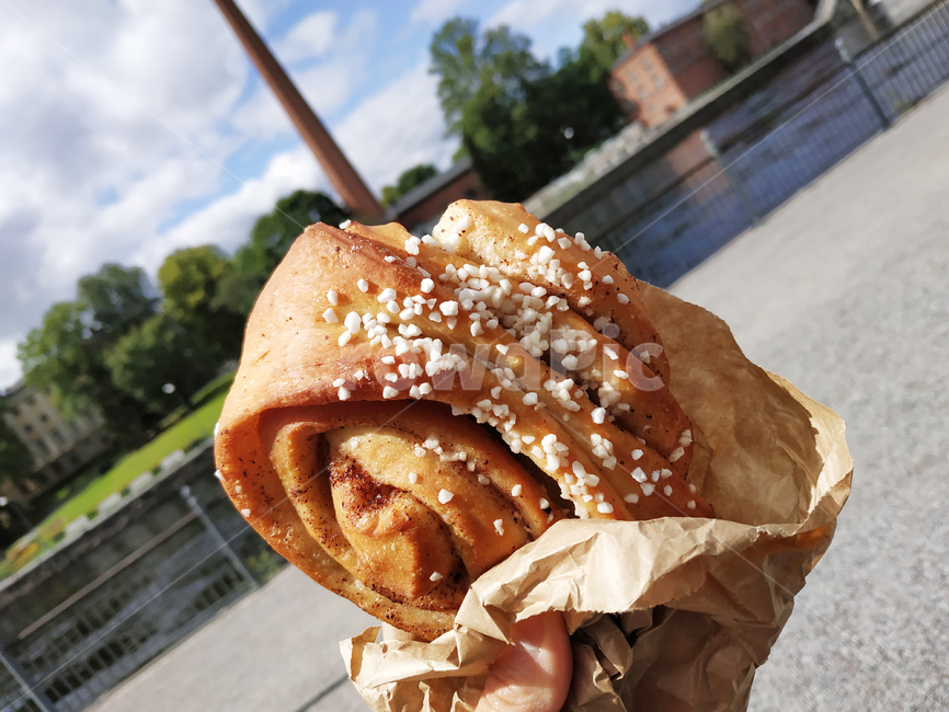bread,빵,food,음식,시나몬롤,비건,채식,비건빵,vegetarianfood,veganfood,tasty,delicious,cinnamonroll,finland,tampere,veganbread,빵,bread