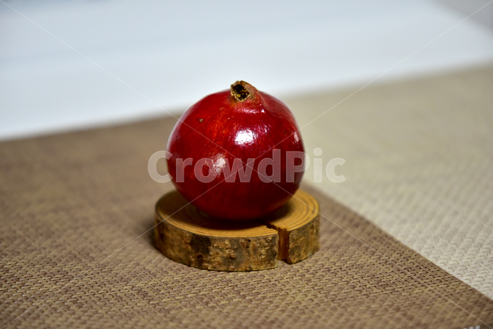 석류,석류열매,열매,과실,과일,식재료,pomegranate