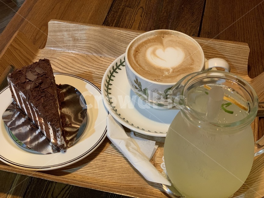 카페,커피,카페라테,coffee,cafe,케잌,cafelatte,음식,식재료,요리,food,cook,meal,dishes,food reserves,디저트,간식,후식,dessert,snack,커피,카페,coffee,cafe