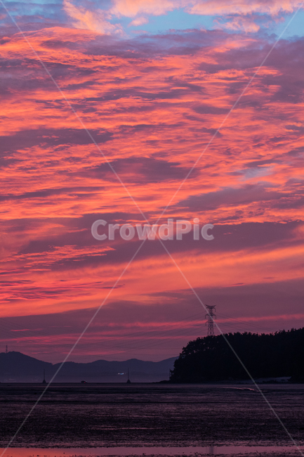 해질녘,감성,노을,저녁노을,배경화면,하늘,자연,풍경,nature,landscape,색깔,색상,색채,색감,color sense,color sensitivity,feeling of color,outdoors,옥외,dusk,황혼,sunset,일몰,dawn,새벽,sky,red sky,붉은 하늘