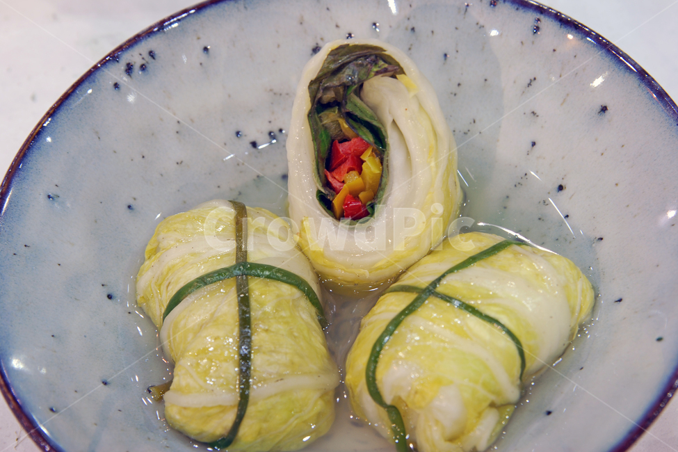 백김치,김치,반찬,음식,야채,채소,그릇,접시,전통,전통음식,한국,한국전통,요리,음식,식재료,요리,food,cook,meal,dishes,food reserves,한식,한국음식,한국요리,korean food,korean dishes,korean meal,korean cook