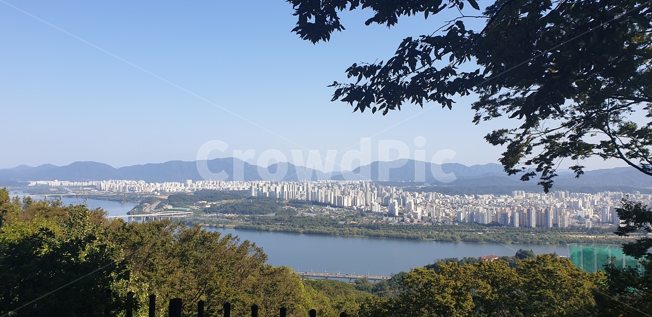 아차산,서울,한강,산,seoul,등산,korea,mountain,도시뷰,sky,hanriver,자연,tree,나무,자연경관,도시경관,주말,가을,blue,풍경,도시,풍경,city,landscape